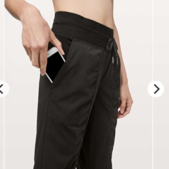 Lululemon Dance Studio Jogger   2020 EUC - Picture 4 of 15